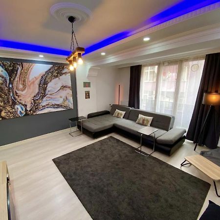 Cozy Big Sisli Apartment , Ac, Modern &For Family,Friendly In Center İstanbul Dış mekan fotoğraf
